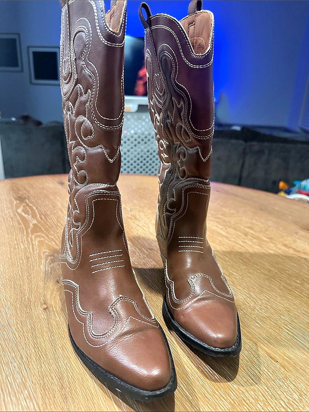 Western Embroidered Brown Heeled Boots